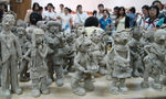 山西大学美术学院现代陶艺馆制作陶艺作品。